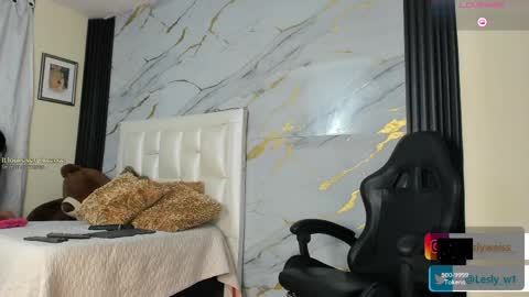 Snapshot of lesly_w chatting on 12, 5, 2026 I am here from Monday to Friday from 730 am to 130 pm Colombia time and saturday from 500 am to 1000 am .... Soon Blue page online show from 12, 5, 2026