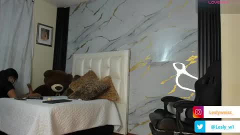 Snapshot of lesly_w chatting on 26, 5, 2026 I am here from Monday to Friday from 730 am to 130 pm Colombia time and saturday from 500 am to 1000 am .... Soon Blue page online show from 26, 5, 2026