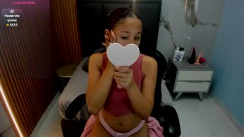 Snapshot of leslysimpson chatting on 3, 7, 2026 online show from 3, 7, 2026