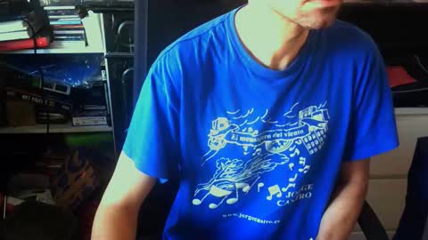 Vampiro Diurno online show from 7, 11, 2025