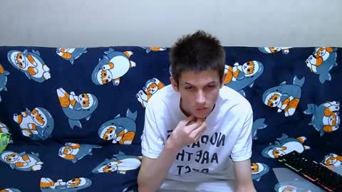 lester_broo online show from 4, 6, 2026