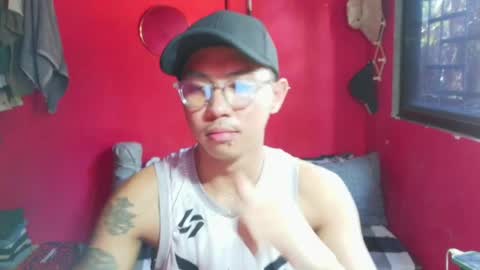 Snapshot of lesteryooo chatting on 2, 4, 2026 lesteryooo online show from 2, 4, 2026