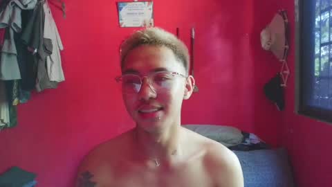 Snapshot of lesteryooo chatting on 3, 4, 2026 lesteryooo online show from 3, 4, 2026