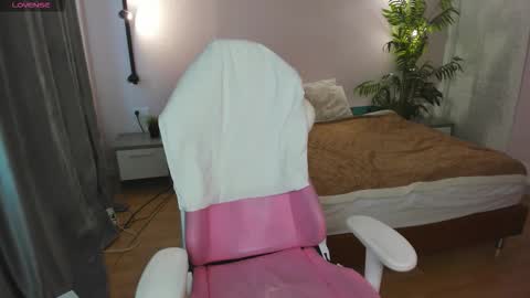 Lesya  online show from 31, 10, 2025