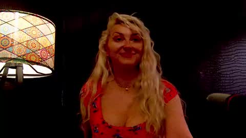 leticiareys online show from 23, 2, 2026