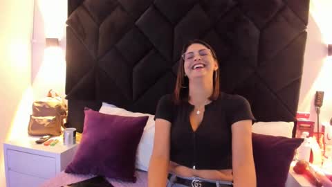 letiziia online show from 3, 2, 2025