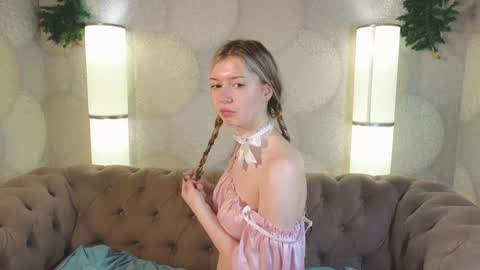 Snapshot of lettablush chatting on 10, 1, 2025 letta online show from 10, 1, 2025