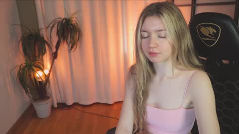 Snapshot of lettablush chatting on 31, 1, 2025 letta online show from 31, 1, 2025