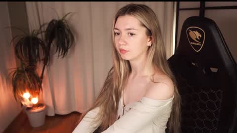 Snapshot of lettablush chatting on 7, 2, 2025 letta online show from 7, 2, 2025