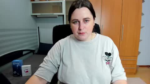 Snapshot of letticams chatting on 15, 6, 2026 Naomi online show from 15, 6, 2026