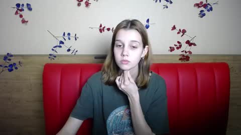 Snapshot of letty_curly chatting on 14, 12, 2024 letty_curly online show from 14, 12, 2024