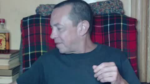 Snapshot of levon48 chatting on 9, 7, 2026 levon48 online show from 9, 7, 2026