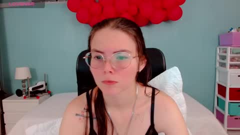 Lexas Room online show from 11, 9, 2025