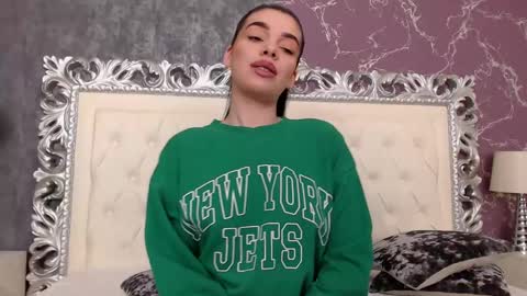 Snapshot of lexi__vicious chatting on 11, 1, 2025 lexi__vicious online show from 11, 1, 2025