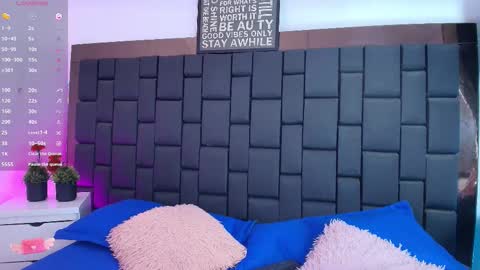 Lexi Howard  online show from 22, 11, 2025