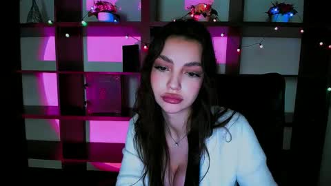 Alexia online show from 17, 2, 2025