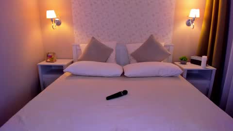 Snapshot of lexi_split chatting on 18, 2, 2025 Lexi GTM2 MonWedThurSatSun 1000am-400pm online show from 18, 2, 2025