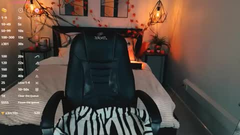 Snapshot of lexi_terele chatting on 18, 10, 2025 Lexy - Follow me online show from 18, 10, 2025