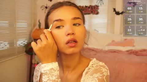 Lexi  online show from 2, 11, 2025