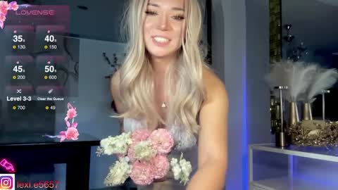 lexiesmith_ online show from 28, 2, 2025