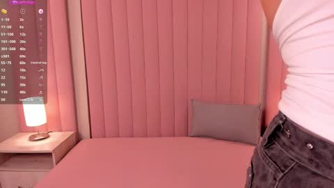 Lexie Thompson  online show from 25, 2, 2026