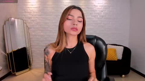 Lexie  online show from 13, 2, 2025