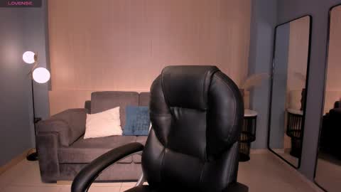 Lexie  online show from 17, 2, 2026