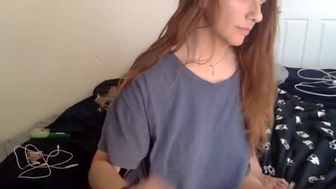 Alexia L. online show from 1, 2, 2025