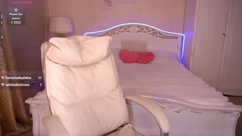 Snapshot of lexxijoy chatting on 10, 2, 2025 lexxijoy online show from 10, 2, 2025