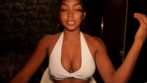 LEXY - Independent account online show from 12, 9, 2025