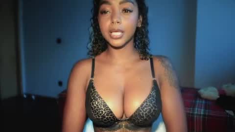 Snapshot of lexy_squirt_queen chatting on 15, 7, 2026 LEXY - Independent account online show from 15, 7, 2026