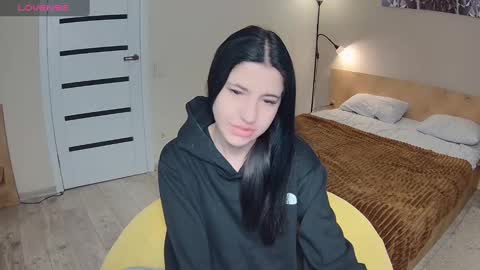 lexyswett online show from 17, 2, 2025