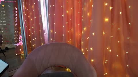 Snapshot of leyaloveee chatting on 19, 7, 2026 Your Leya online show from 19, 7, 2026
