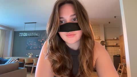 Leyla online show from 21, 9, 2025