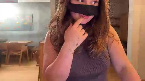 Leyla online show from 25, 10, 2025