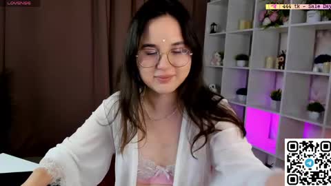 Snapshot of leylamirage chatting on 27, 5, 2026 leylamirage online show from 27, 5, 2026