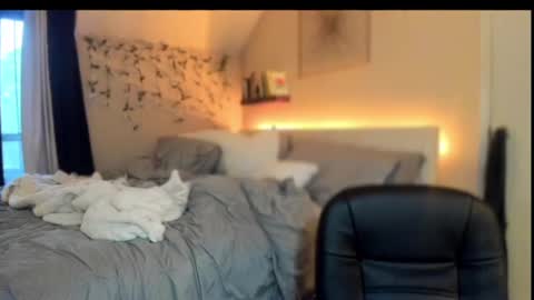 Hornystonerchick online show from 3, 3, 2025