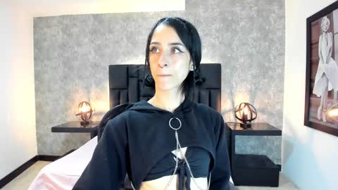 lhiamfitt online show from 7, 1, 2025