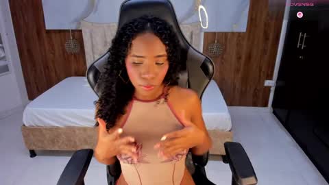 Snapshot of lia_16_ chatting on 4, 6, 2026 lia_16_ online show from 4, 6, 2026