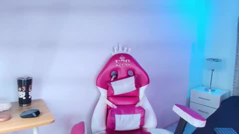 Lia  online show from 11, 1, 2026