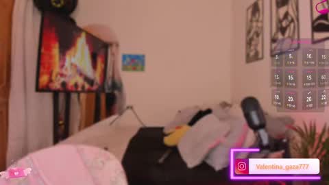 Snapshot of lia_daniiels01 chatting on 18, 2, 2025 V A L online show from 18, 2, 2025
