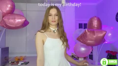 Snapshot of lia_flores chatting on 25, 10, 2025 Lia  online show from 25, 10, 2025
