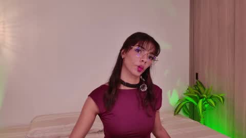 Snapshot of lia_girl2 chatting on 1, 5, 2026 Lia online show from 1, 5, 2026