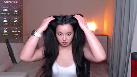 Snapshot of lia_hetty chatting on 25, 11, 2025 L I A online show from 25, 11, 2025