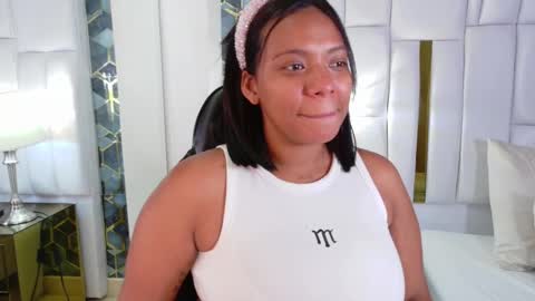 Snapshot of lia_mariana chatting on 22, 10, 2025 lia_mariana online show from 22, 10, 2025