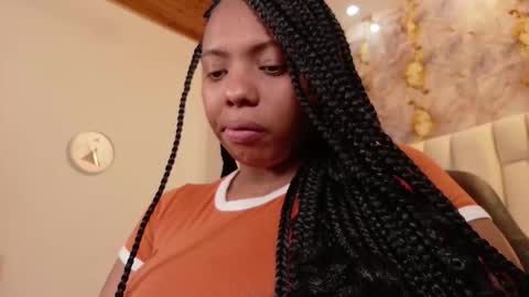 Snapshot of lia_mariana chatting on 30, 10, 2025 lia_mariana online show from 30, 10, 2025