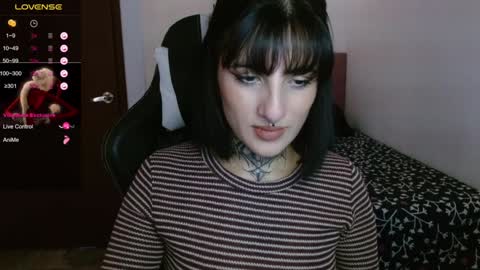 lia spicy   ig online show from 18, 1, 2025