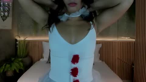 lia_montclair online show from 14, 6, 2026