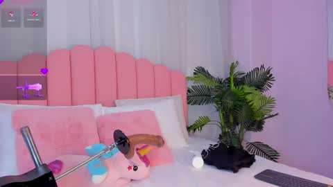 Snapshot of lia_queen18 chatting on 23, 9, 2025 lia_queen18 online show from 23, 9, 2025