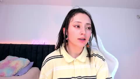 Snapshot of lia_queen610 chatting on 22, 2, 2025 Little Queen Lia online show from 22, 2, 2025